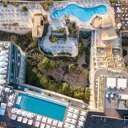 InterContinental Hotels - Malta, an IHG Hotel San Giuliano Esterno foto Aerial view of the hotel