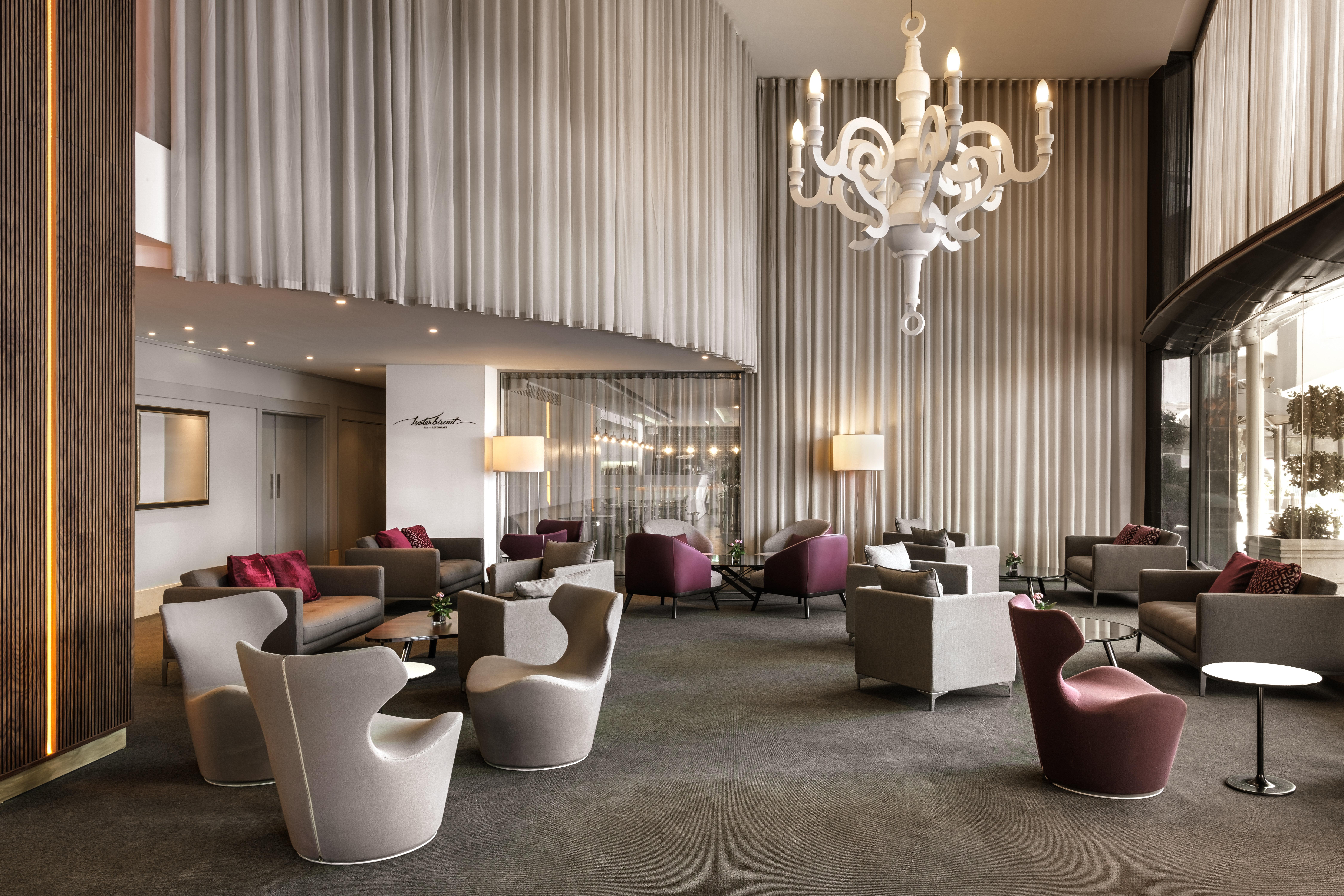 InterContinental Hotels - Malta, an IHG Hotel San Giuliano Esterno foto The lobby of the hotel