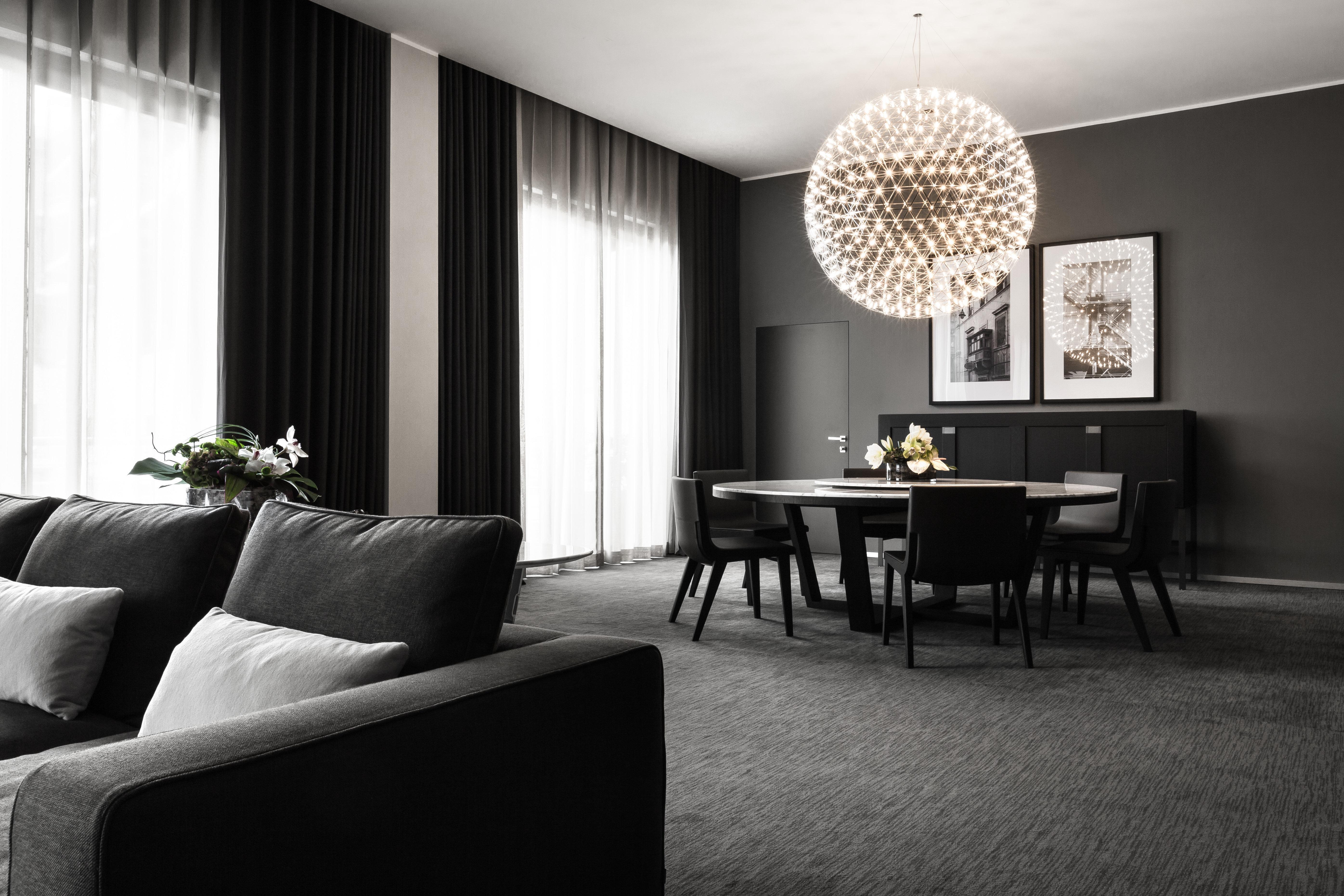 InterContinental Hotels - Malta, an IHG Hotel San Giuliano Esterno foto Interior of a suite at the Mandarin Oriental, Munich